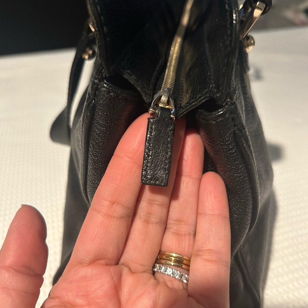 Gucci Black Leather Bag - Picture 4 of 11